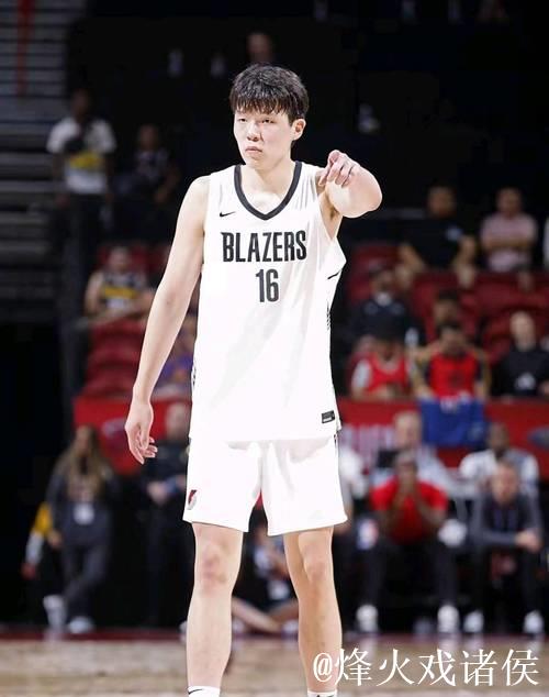 杨瀚森NBA生涯首次先发 开拓者不敌灰熊